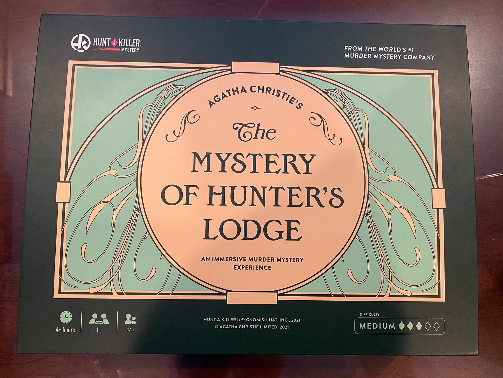 Hunt a Killer: The Mystery of Hunter's Lodge